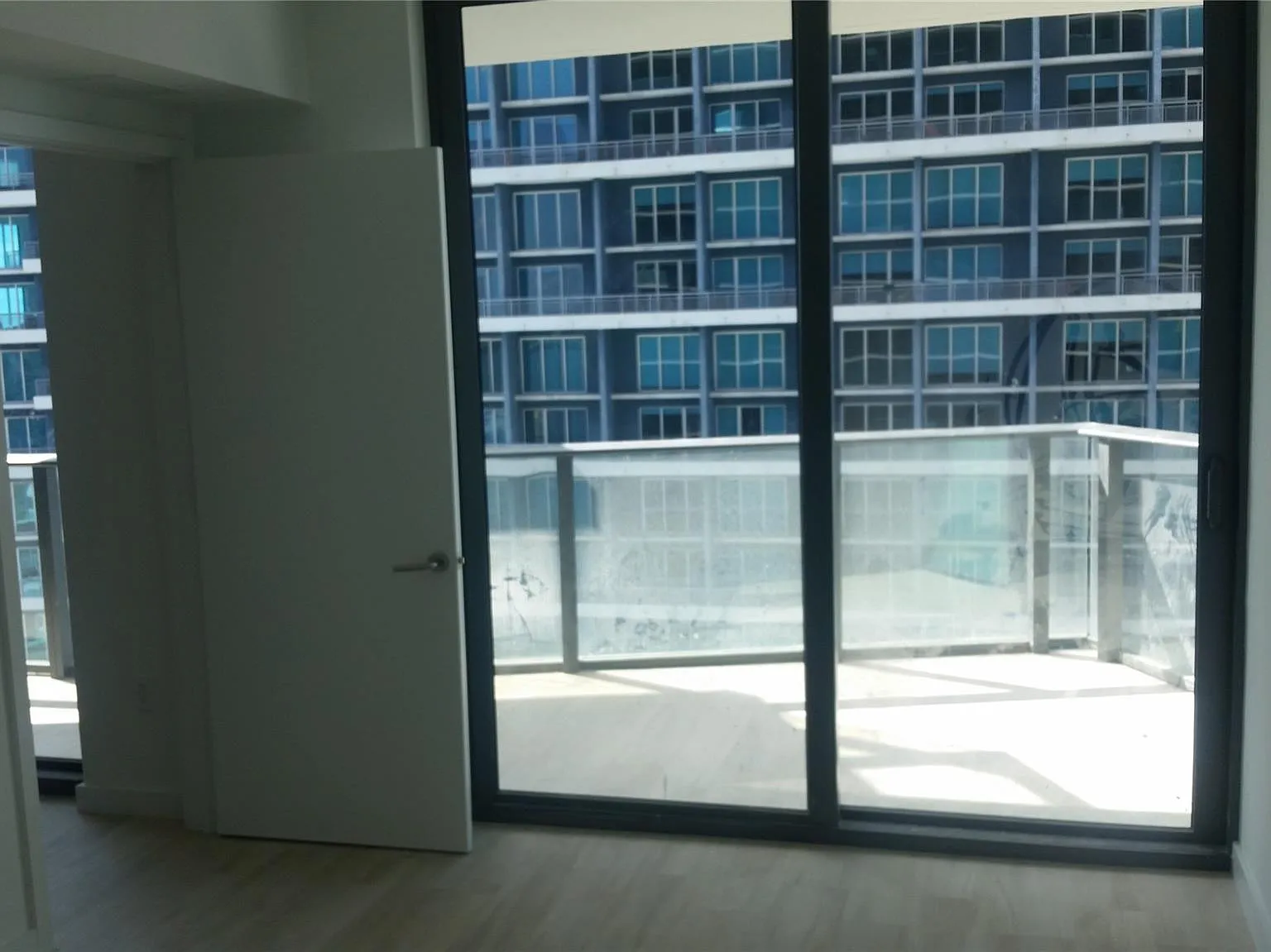 SLS Brickell — Photo 4