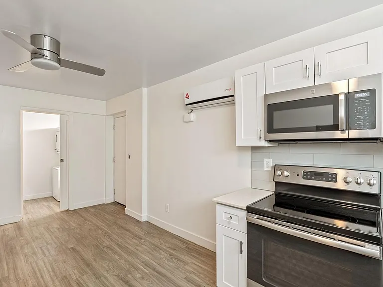 1707 N 18th St #B8 — Photo 10