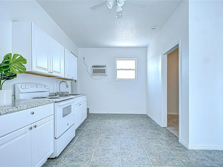 150 E Madeira Ave #3 — Photo 9