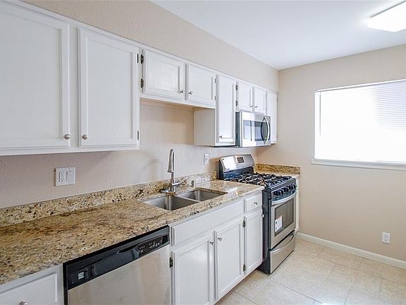 3rd image of 4832 Junction Ave