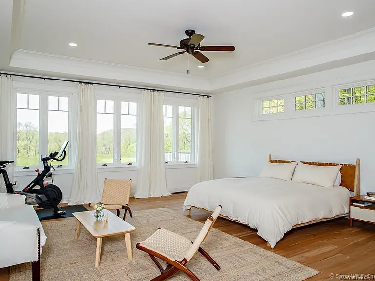 121 Quaker Hill Rd — Photo 18