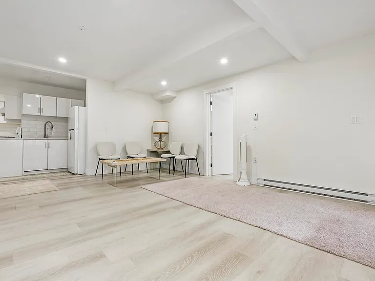 9335 152a St — Photo 29