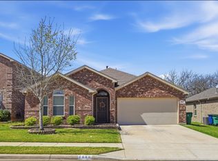 1860 Alamandine Ave, Crossroads, TX 76227