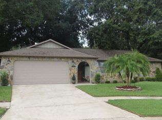 112 Hillcrest Dr, Safety Harbor, FL 34695