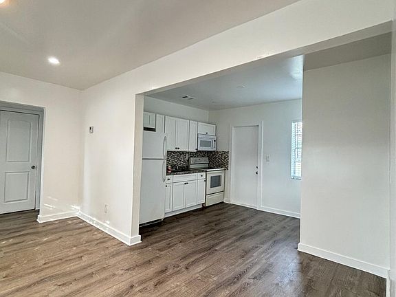 3rd image of 1720 NW 50th St #A