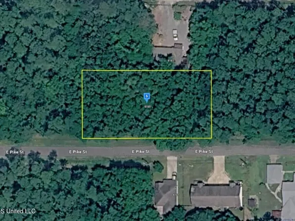 6195 E Pike St, Bay Saint Louis, MS 39520