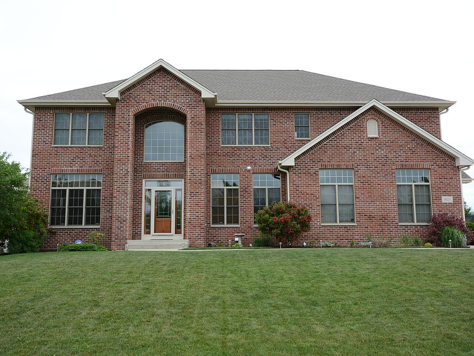 1st image of 1023 W Glen Crossing Ct