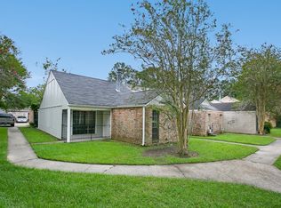 11044 Red Oak Dr, Baton Rouge, LA 70815