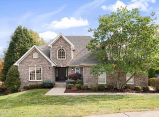 8807 Grand Ridge Ct, Louisville, KY 40214