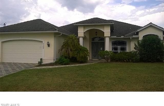 1st image of 1105 SE 20th Ave