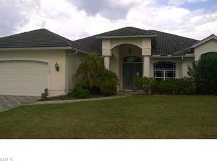 1105 SE 20th Ave, Cape Coral, FL 33990