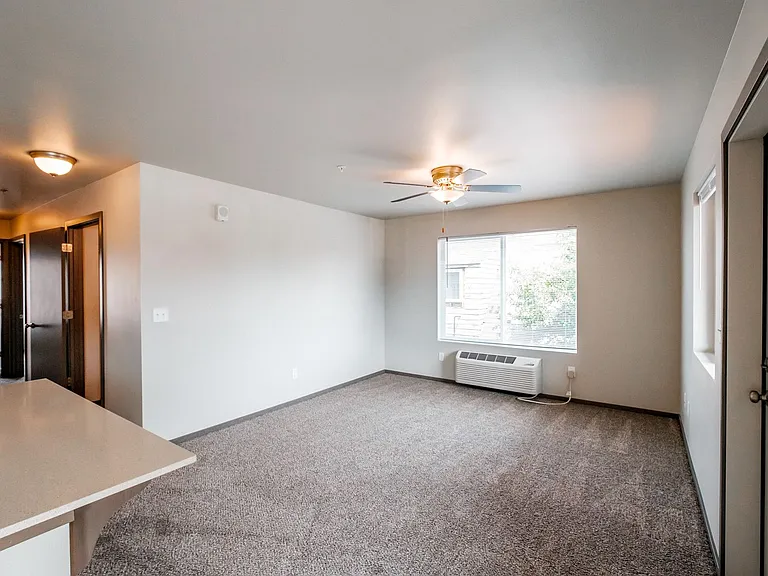 4 Corners Apartments — Photo 42