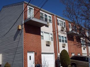 21 Francine Ct #A, Staten Island, NY 10306