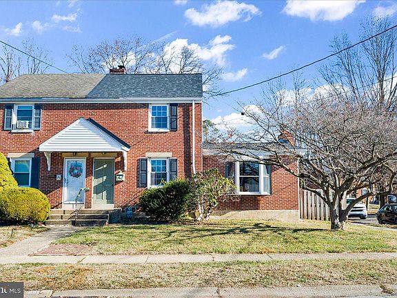 2nd image of 111 Denn Pl