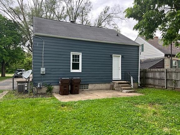 3rd image of 3912 Tytus Ave