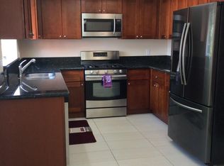 626 N Mariposa Ave APT D, Los Angeles, CA 90004