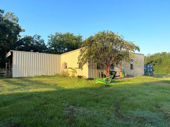 0 Hackamore Rd, Wallis, TX 77485