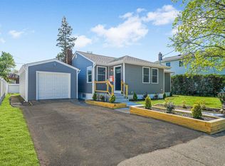 2608 Stewart Ave, Westbury, NY 11590
