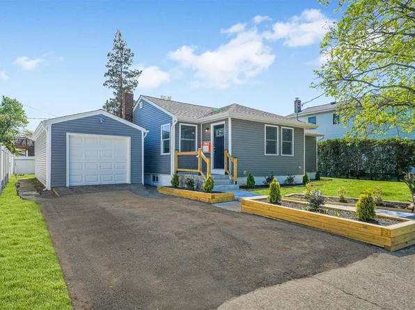 2608 Stewart Avenue, Westbury, NY 11590