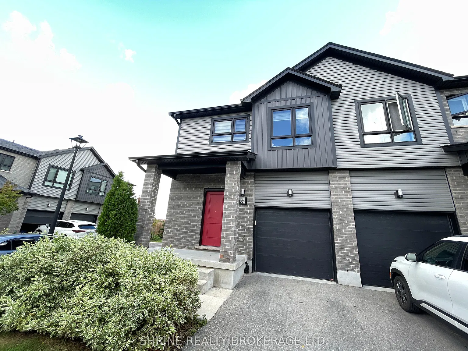 3 bed, $2,500 — Photo 1