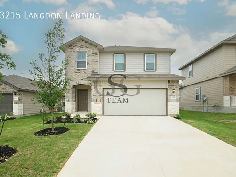 23215 Langdon Lndg — Photo 2