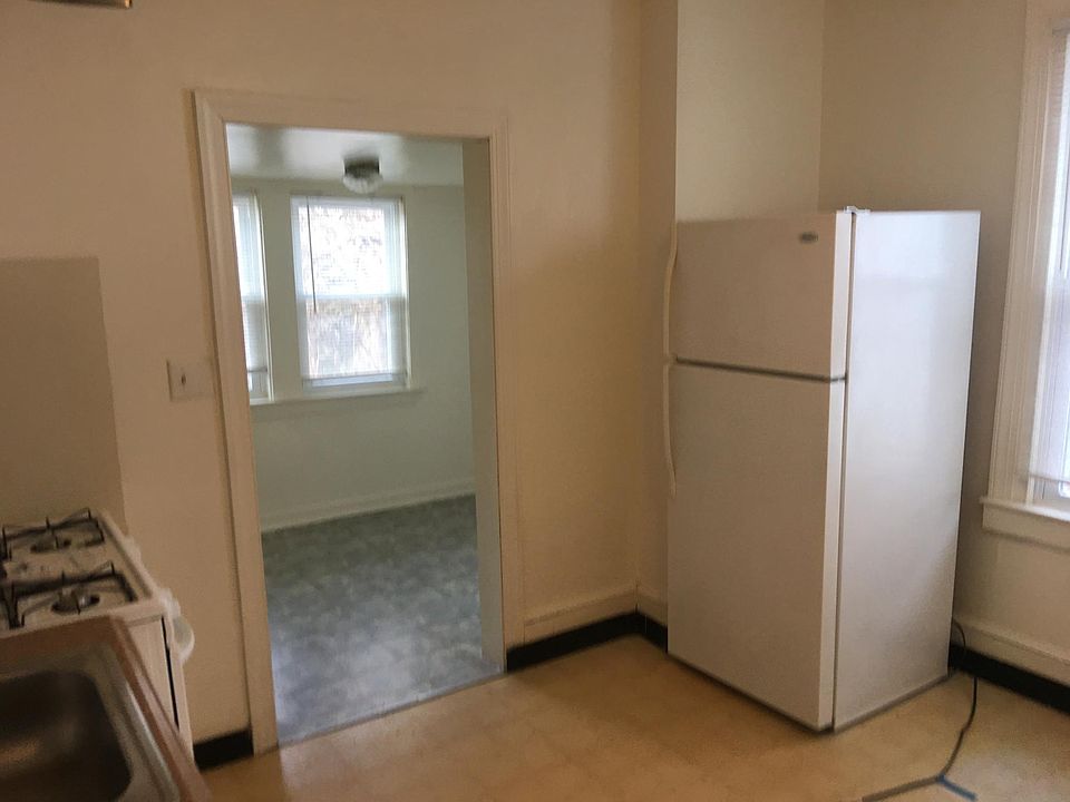 2nd image of 14 Cherry St APT A