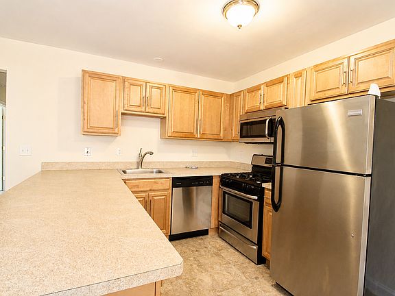 2nd image of 26 Novak St APT 4