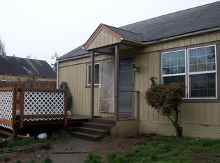 2185 25th St, Coos Bay, OR 97420