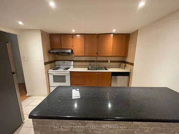3rd image of 3740 Don Mills Rd #107