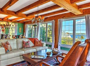 75 Macomber Ln, Portsmouth, RI 02871