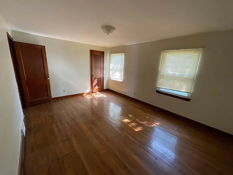 818 Vienna Ave #818 — Photo 4