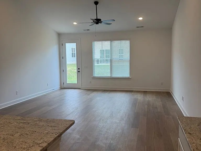 8760 James Creek Dr — Photo 14