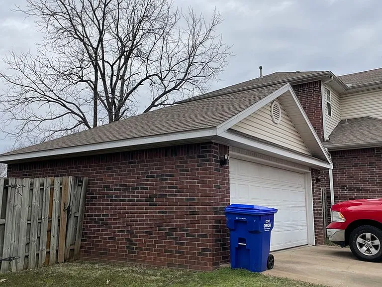 410 Ash St — Photo 4