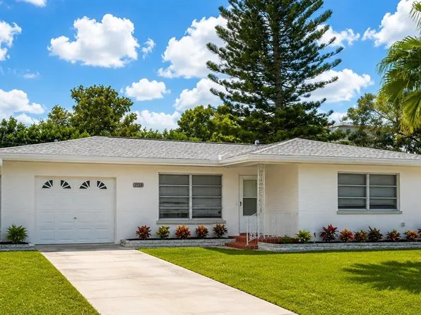 1559 Barry Rd, Clearwater, FL 33756