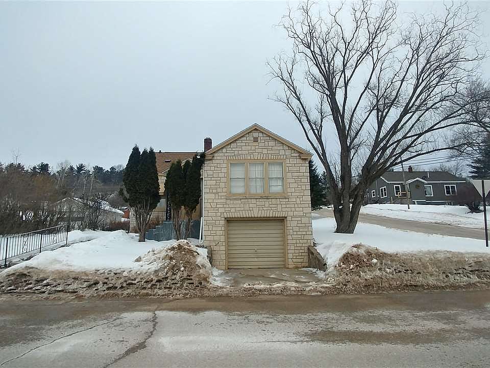1st image of 600 Fairbanks St