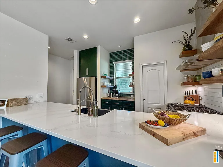 214 Marathon St — Photo 11