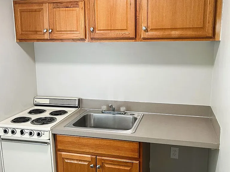 765 E 18th Ave #6 — Photo 6