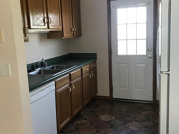 3rd image of 2095 Hidden Valley Ct