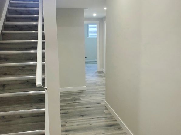 406 Bayview Mnr SW, Airdrie, AB T4B 5M4