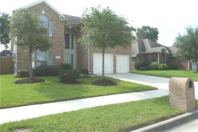1st image of 230 Almond Dr