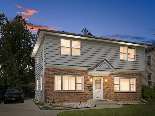 2520 Dora St, Franklin Park, IL 60131