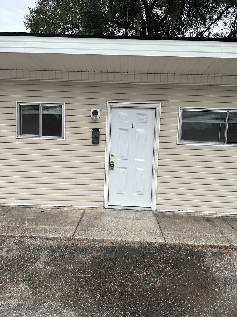 128 Gause Street — Photo 1