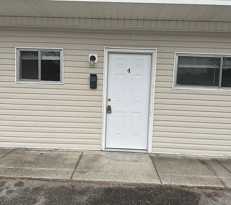 128 Gause St