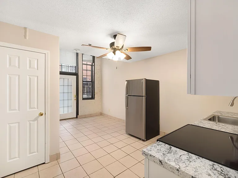 Paxton Place/Olde Towne Lofts — Photo 14