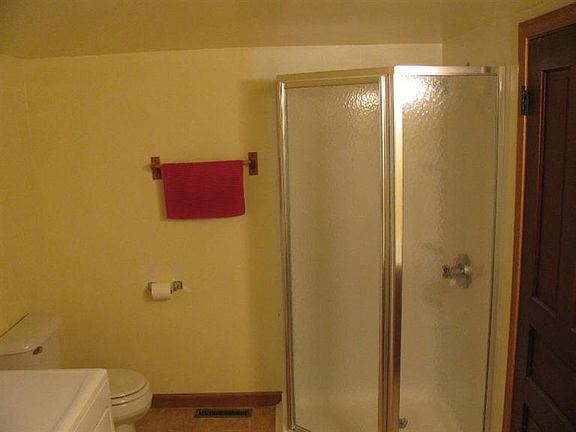 2nd image of 803 Prairie Ave