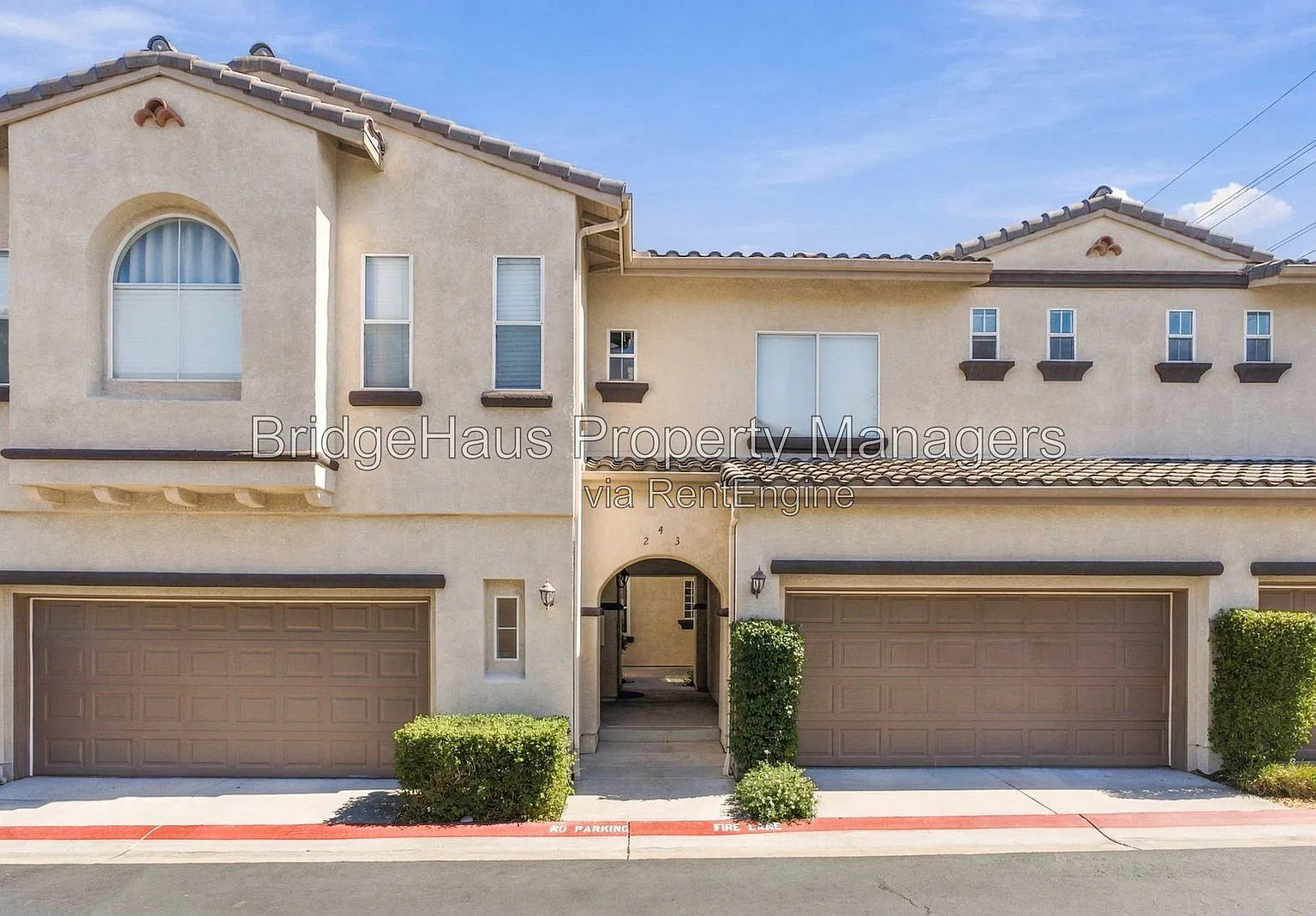 3 bed, 2.5 bath, 1524 sqft, $4,100 — Photo 1