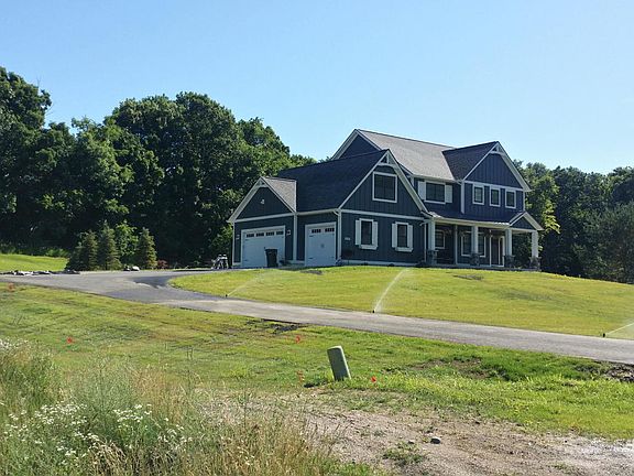 3rd image of 8165 Ashwood Dr SE