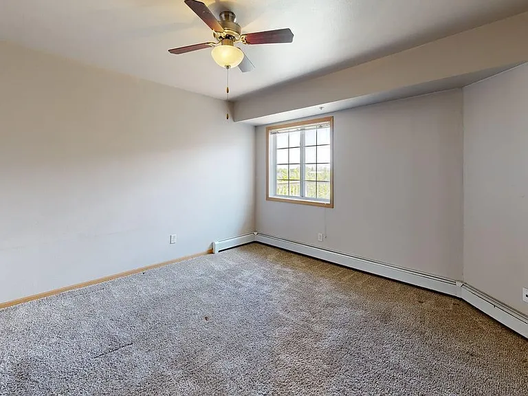 Roosevelt West Apartments — Photo 9