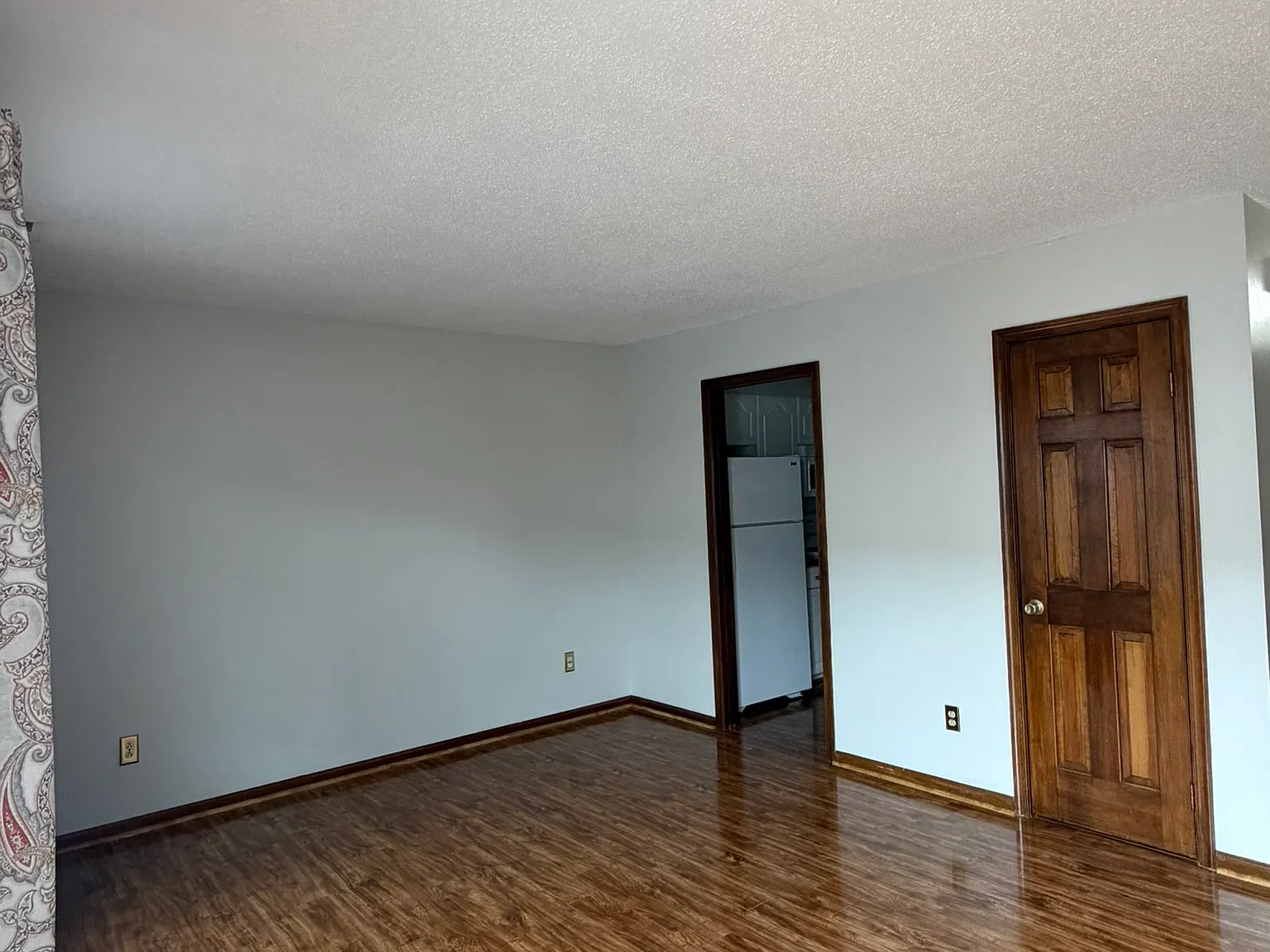 3 bed, 2.5 bath, 1492 sqft, $2,850 — Photo 2