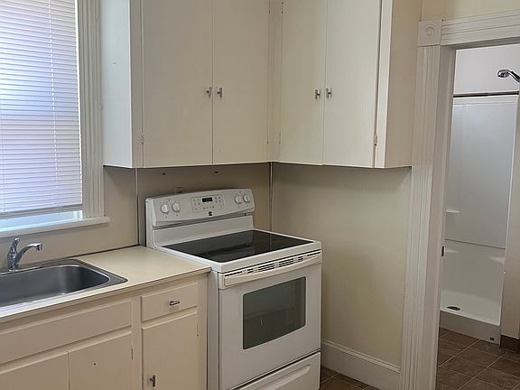 2nd image of 228 E Main St #1